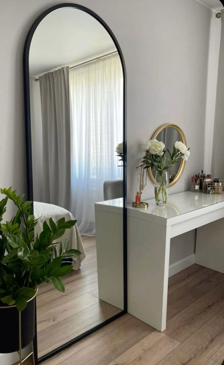 Deco mirrors with Arch 3 - Furniture Place Kenya